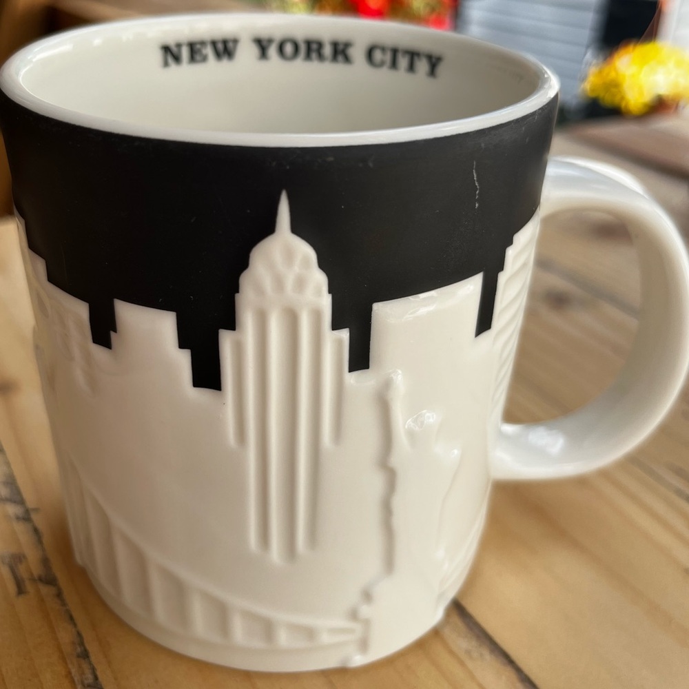 Starbucks NYC Coffee Mug 2012 Skyline Taxi Ceramic Mug with Yellow Taxi